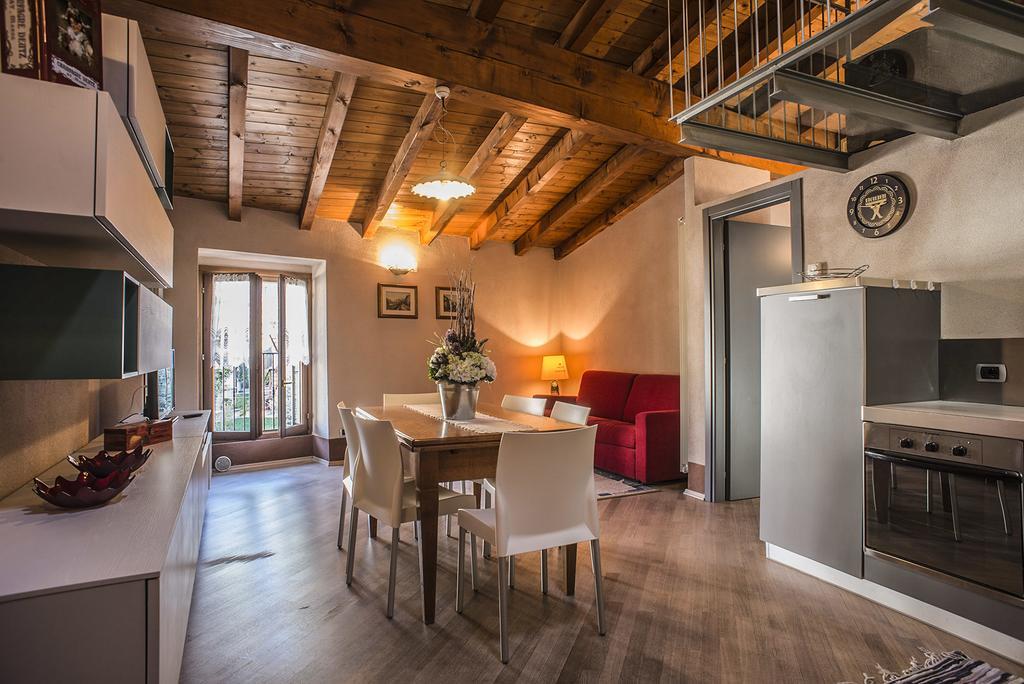 Case Vacanze Ai Burattini Adrara San Rocco Exterior foto